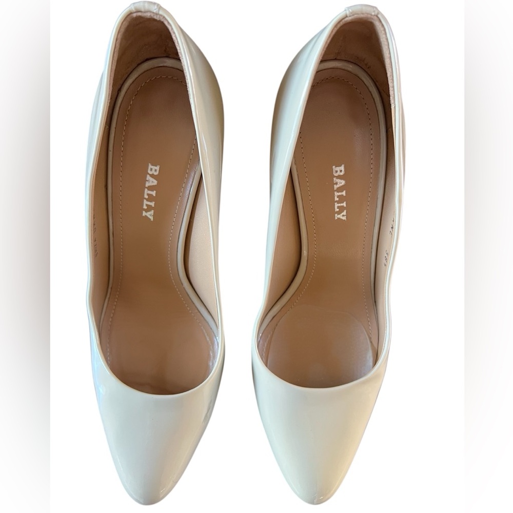 Bally Women's Off-White/Ecru Heels